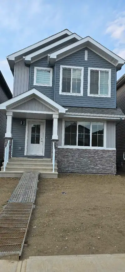 1308 14th Ave NW Edmonton T6T2W1