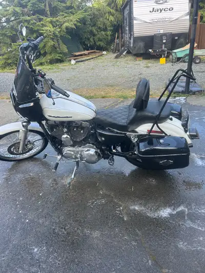 errands. This bike has been tuned, has Vance and Heinz pipes, all lighting has been upgraded to LED,...