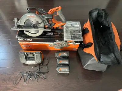RIDGID BATTERY SAW/SKILSAW KIT - LIKE NEW, View more