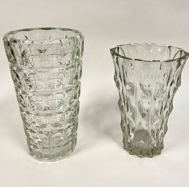 7 VASES - MIKADO PRESSED GLASS / LEAD CRYSTAL / MOSER / ORREFORS in Arts & Collectibles in Mississauga / Peel Region - Image 2