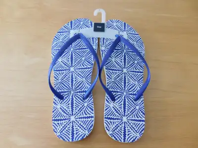 Gap and Old Navy Flip Flops Women Size 9 Brand New, View more