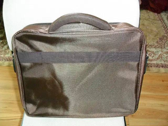 NEW Sac Portable TOSHIBA Laptop Travel Bag for 15.6'' NOTEBOOK in Laptops in City of Montréal - Image 3