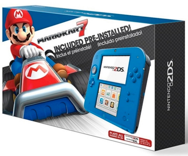 NIB Nintendo 2DS Handheld System w Mario Kart 7 Electric Blue in Nintendo DS in Gatineau