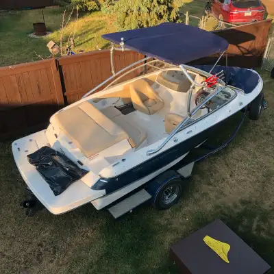 1900 comes with reliable Volvo Penta 4.3 Vortex GXI SX 225Hp fuel injected engine . Includes Prestig...