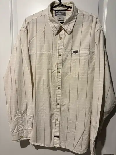 men’s XL Columbia top $10, View more