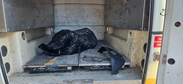 Mory short box canopy in Other Parts & Accessories in Whitehorse - Image 4