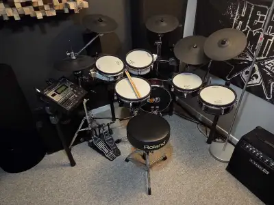 Drum électronique Roland + Kit Yamaha MS50DR (ÉCHANGE), View more