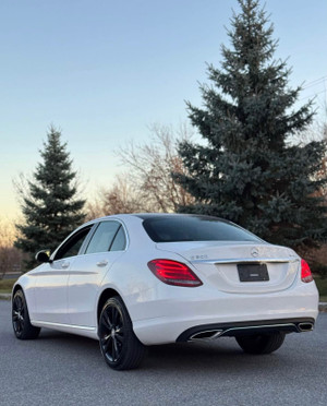 2016 Mercedes-Benz C-Class -