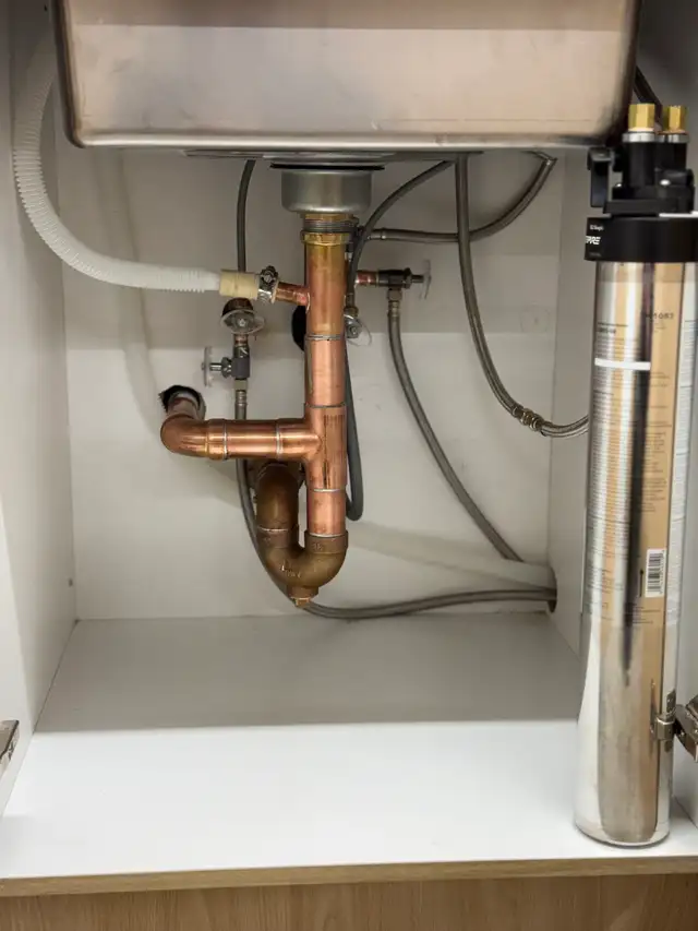 Plumber Licensed 432178427729684480