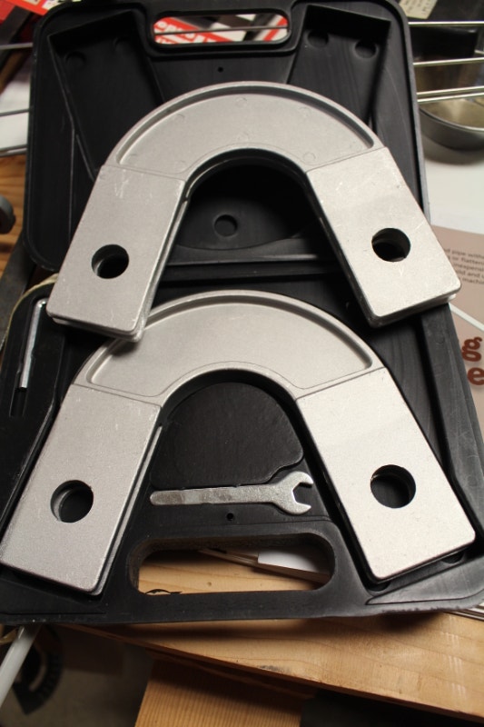 Ladder rail brackets static hinge Ladders & Scaffolding Winnipeg