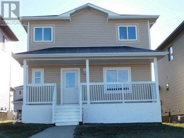 2-Storey House for Rent in Long Term Rentals in Edmonton