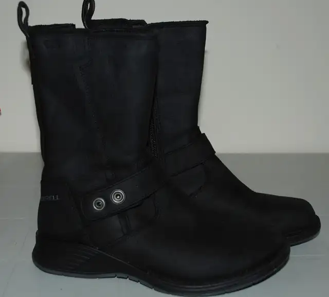 WOMEN - LEATHER BOOTS - SIZE 5 in Women's - Shoes in Brantford - Image 2