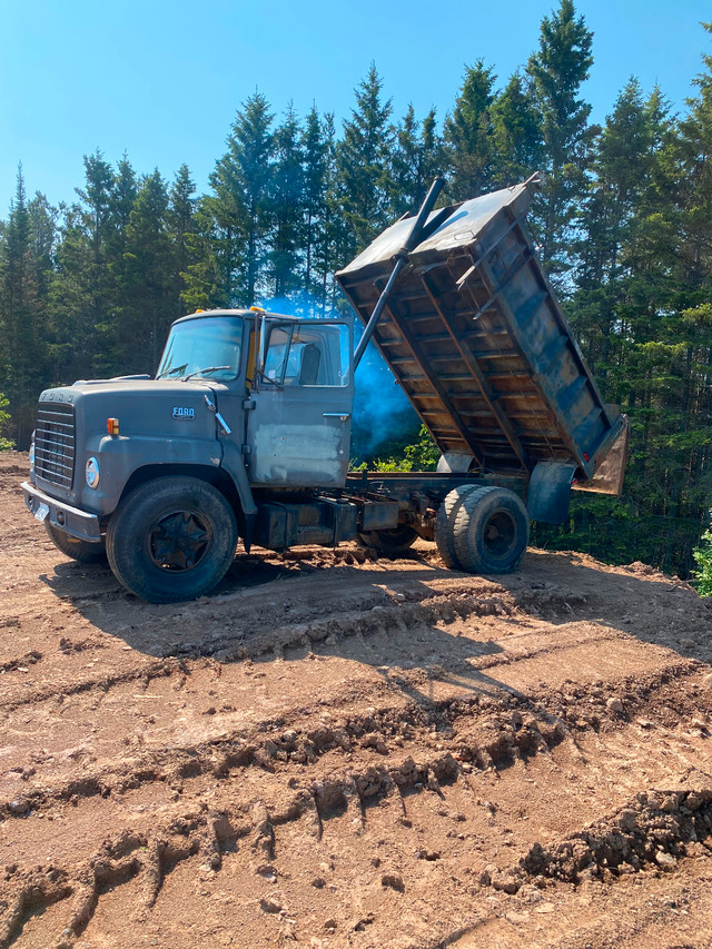 Ford dump tuck in Cars & Trucks in Thunder Bay