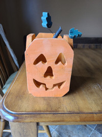 Handmade - Wooden Halloween Jack-O-Lantern