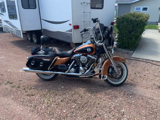 Harley Road King  in Touring in Red Deer - Image 8