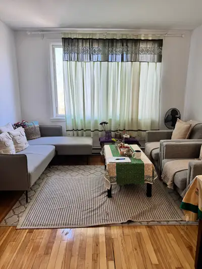 Appartement 4 ½ a louer! PROCHE DE : Ⓜ️ Métro Côte-des-Neiges Hôpital St. Mary, CHU Sainte-Justine,...
