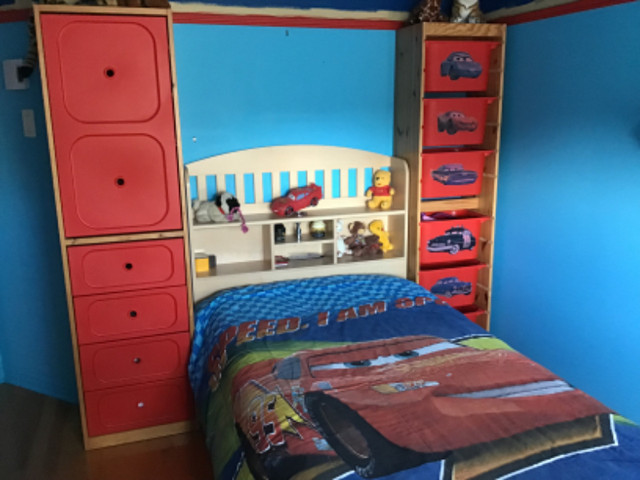 Deux meubles Ikea et bacs de rangement dans Commodes et armoires  à Saint-Jean-sur-Richelieu
