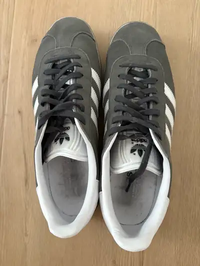 Adidas Gazelle Grey 9.5 great condition, View more