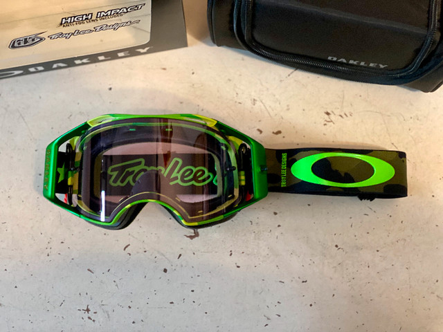 Brand New Oakley TLD Airbrake MX Goggles in Other in Markham / York Region - Image 4