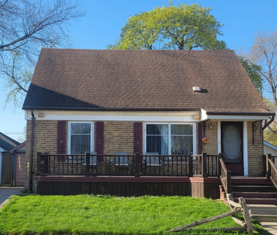 2 Beds 1.5 Baths - House House for Rent – Available July 1, 2026 Centrally located 2-bedroom home Fe...