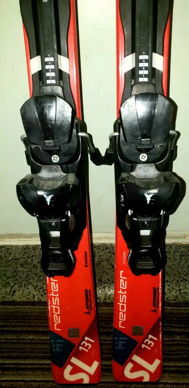 Skis Atomic Redster SL  131 cm. 95 $ in Ski in City of Montréal - Image 7
