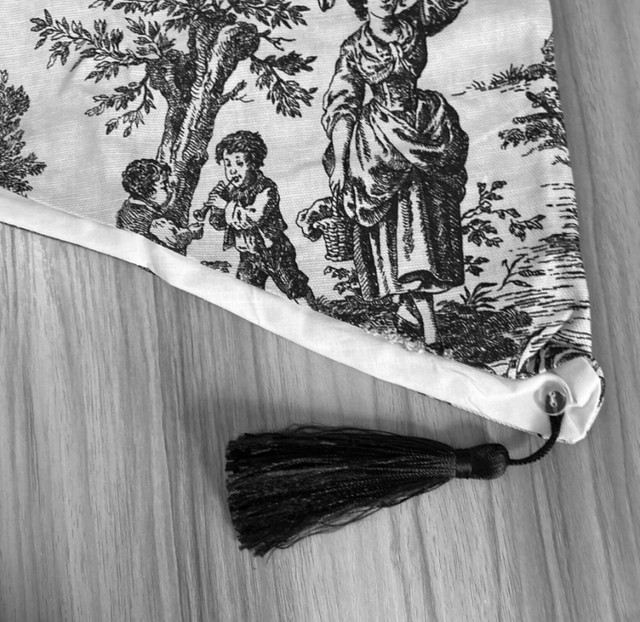 Waverly Home French Toile Black Cream Tassel Valance in Home Décor & Accents in City of Toronto - Image 4