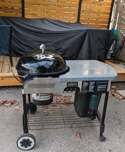 Weber Performer Deluxe 22-inch Charcoal BBQ - $350 (Toronto)