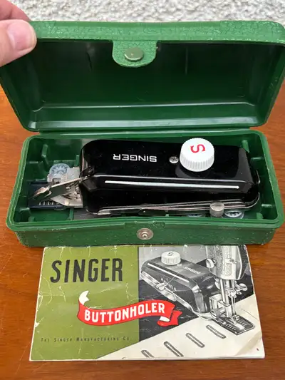 *** PRICE REDUCED *** Vintage Singer Sewing Machine Buttonholer & Attachments * Brand new, never use...