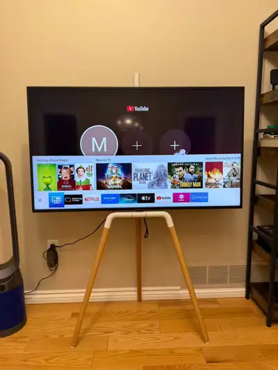 samsung 7 series 50 smart 4k TV with Tripod Easel TV Stand, View more