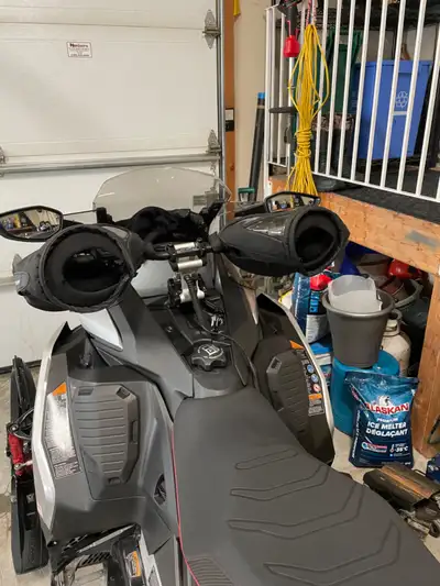 Set of BRP snowmobile handmuffs. Easy installation. (no tools required) . Sold wife’s sled. Not usin...