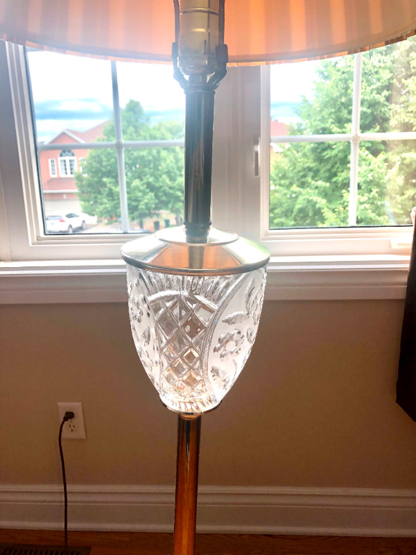 Crystal and Brass Floor Lamp in Indoor Lighting & Fans in Ottawa - Image 2