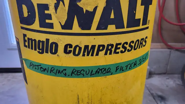Dewalt D55168 Air Compressor for parts in Power Tools in Kingston - Image 3