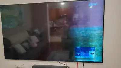 Samsung 75" 4K UHD HDR LED Tizen Smart TV (UN75AU8000FXZC) 2021, View more
