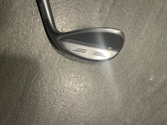 Titleist Vokey SM9 RH Tour Chrome D-Grind 56* in Golf in Kitchener / Waterloo - Image 2