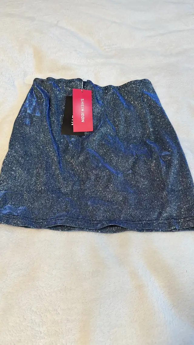 Blue skirt - sparkly in Women's - Bottoms in Mississauga / Peel Region - Image 2