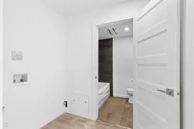 4.5 NICE&CLEAN APARTMENT FOR RENT LOGEMENT À LOUER RÉNOVÉ 4 1/2