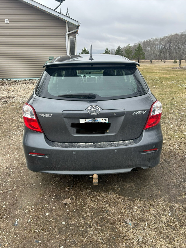 2010 Toyota matrix in Cars & Trucks in Winnipeg - Image 3