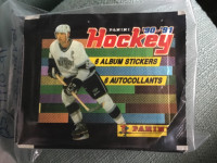 1990-91 Panini hockey stickers 25 packs of 6 stickers