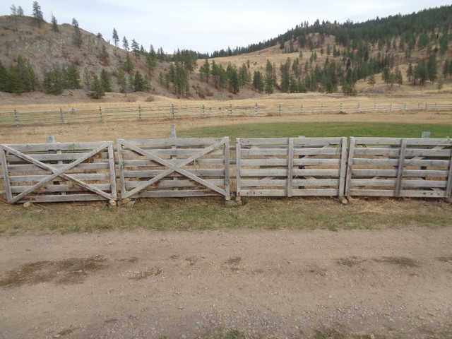 Handmade Authentic Ranch Wooden Barn Gates in Outdoor Décor in Penticton