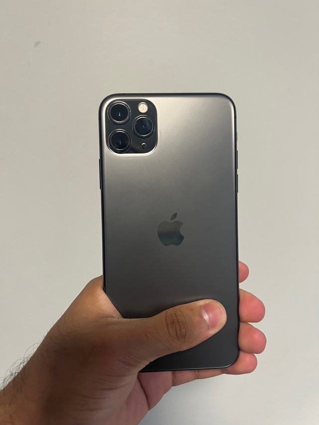 iPhone 11 Pro Max  in Cell Phones in Mississauga / Peel Region