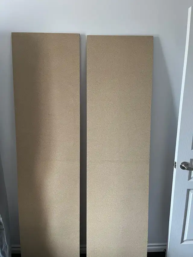Twin size bed frame with two drawers in Beds & Mattresses in City of Montréal - Image 3