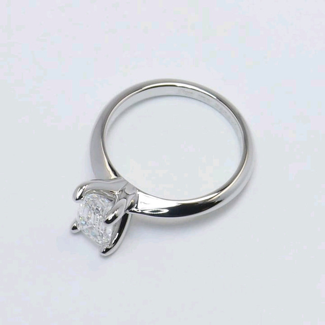 1.03 Ct Emerald Cut Lab Grown Diamond Ring With A Knife Edge  in Jewellery & Watches in Mississauga / Peel Region - Image 4