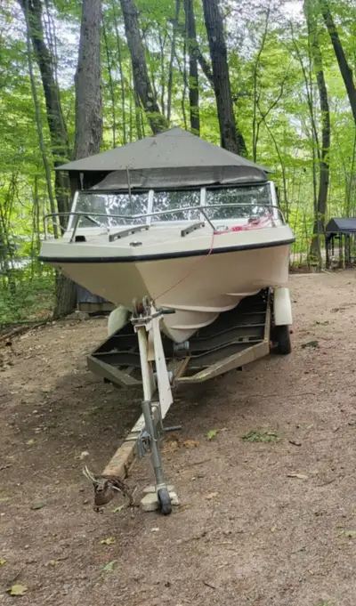 1947 Doral Boat for sale for part unless you like to get the work doen yourself. Needs work on the g...
