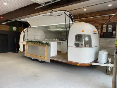 Classic 1975 Airstream Argosy special event trailer/bar/mobile store. This retro trailer is a show s...