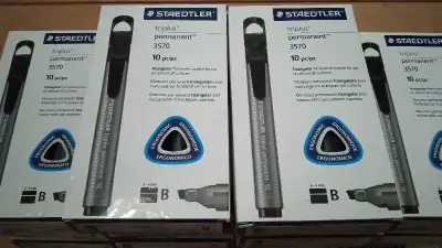 Marqueurs bleu Staedtler Triplus Permanent Markers Bold Blue, View more