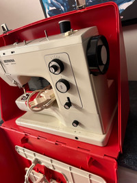 Bernina 830 Sewing Machine