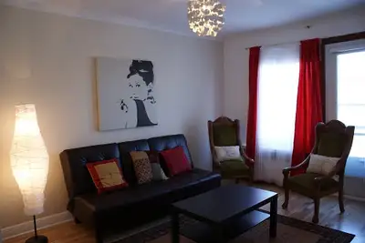 Plateau, appartement meublé, éclairé, wifi tout inclus : 1285