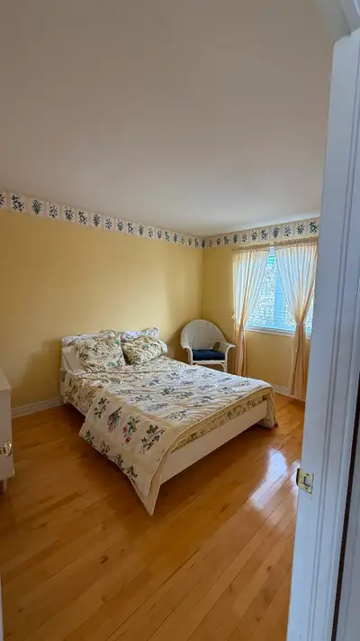 Chambre matelas et meuble, View more