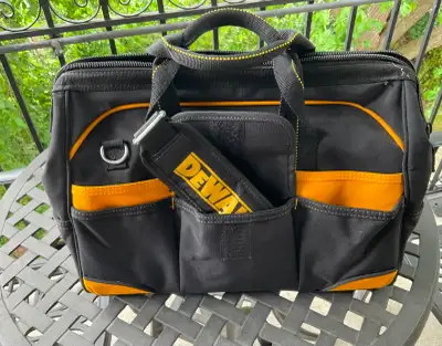 DEWALT TOOL BAG / SAC À OUTILS, View more