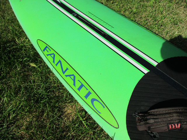 Fanatic – BEE – 264 – 85 litres – 264X64 Cm- Planche à voile dans Sports nautiques  à Thetford Mines - Image 4